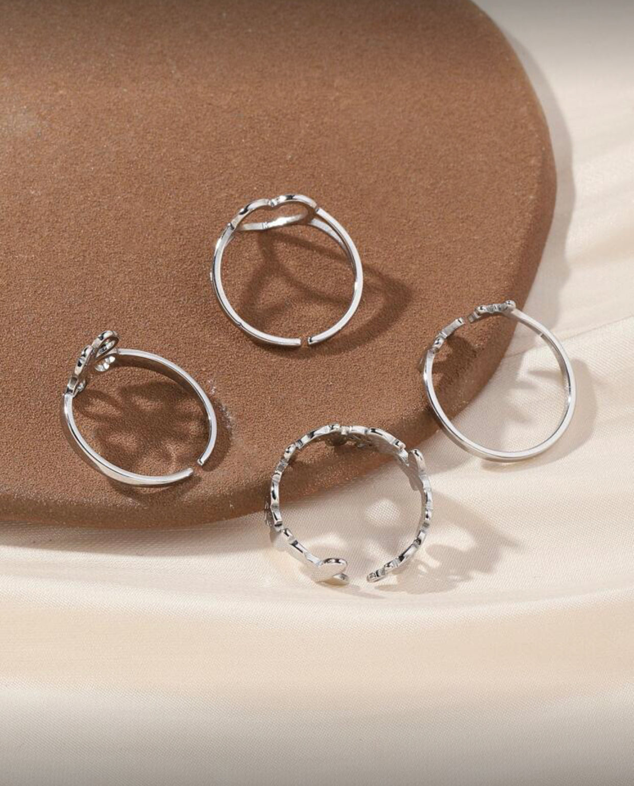 4-Piece Open Stainless Steel Rings Set – Silver Rings with Clover, Heart & Butterfly Designs, Elegant Women’s Jewelry