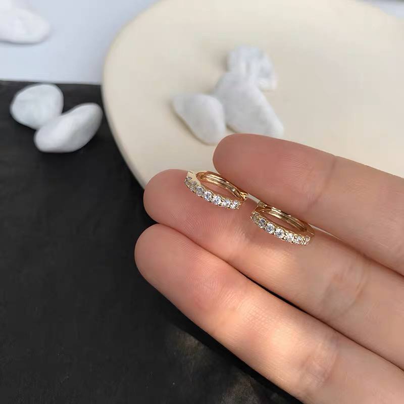 316 Stainless Steel Stud Earring – Colored Zircon Stones, 8 mm Diameter – Kid Friendly S1