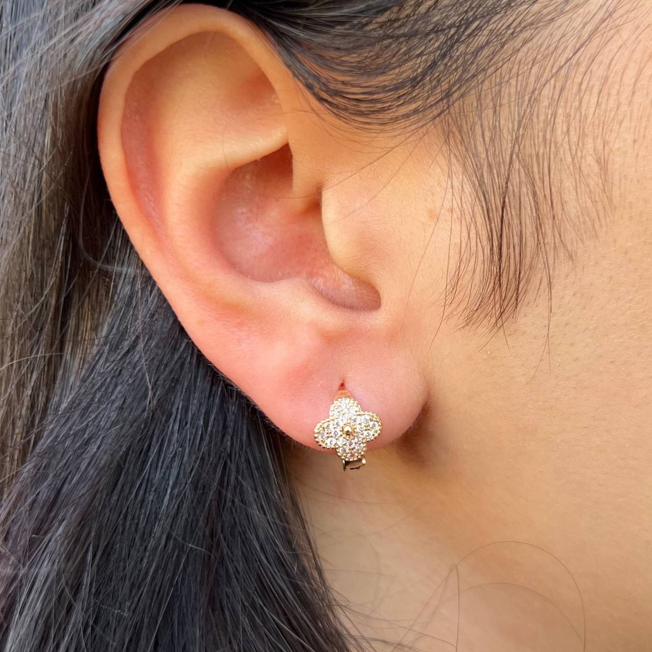 Gold Plated Stud Earrings – Chinese Gold (Pair) S1