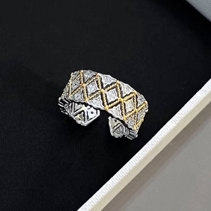Gold Plated Zircon Adjustable Ring – Free Size S1