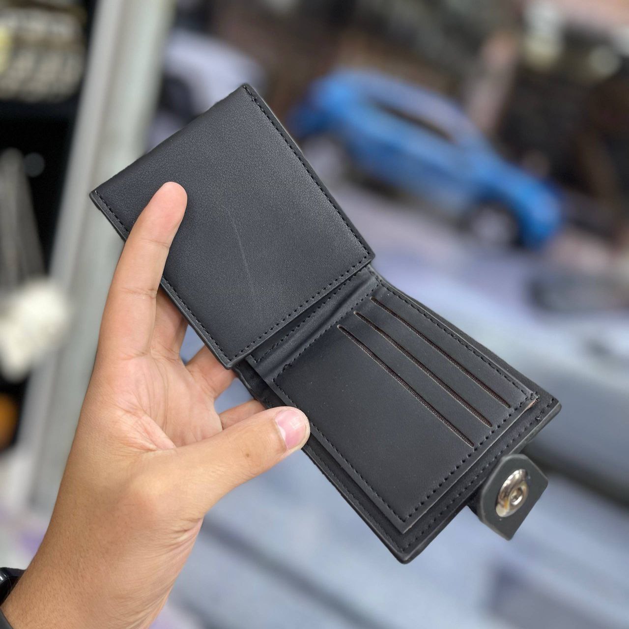 Men’s Leather Wallet – Premium Quality | Elegant & Functional Design S1