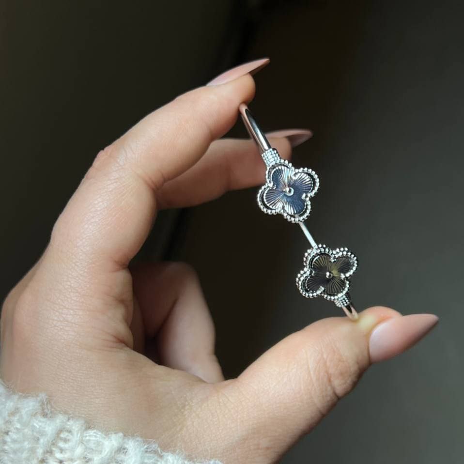 Van Cleef Style Chinese Gold Bracelet S1