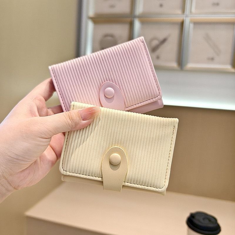 Small Stylish Wallet – Code R182 S1
