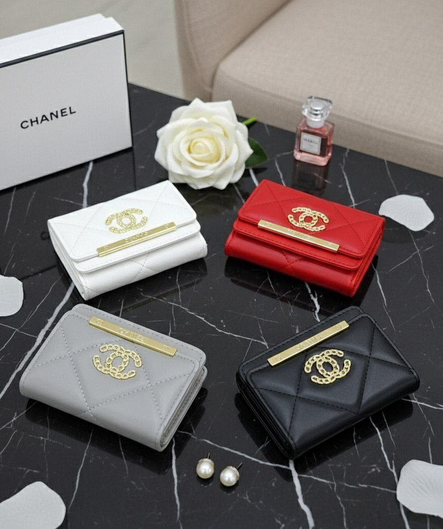 CHANEL Leather Wallet – Model R225 S1