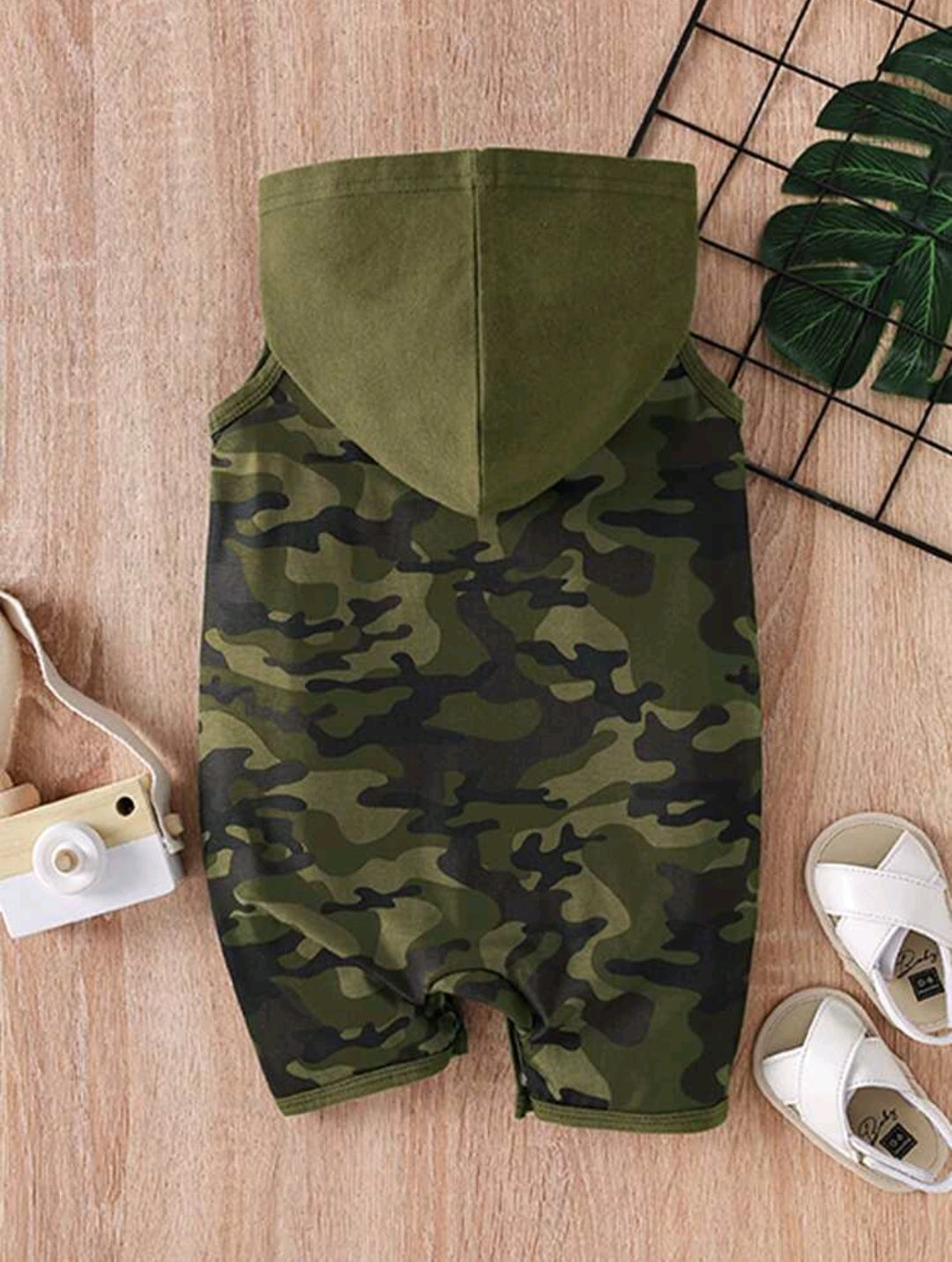 Baby Boys’ Colorful Patch Print Sleeveless Hooded Summer Romper