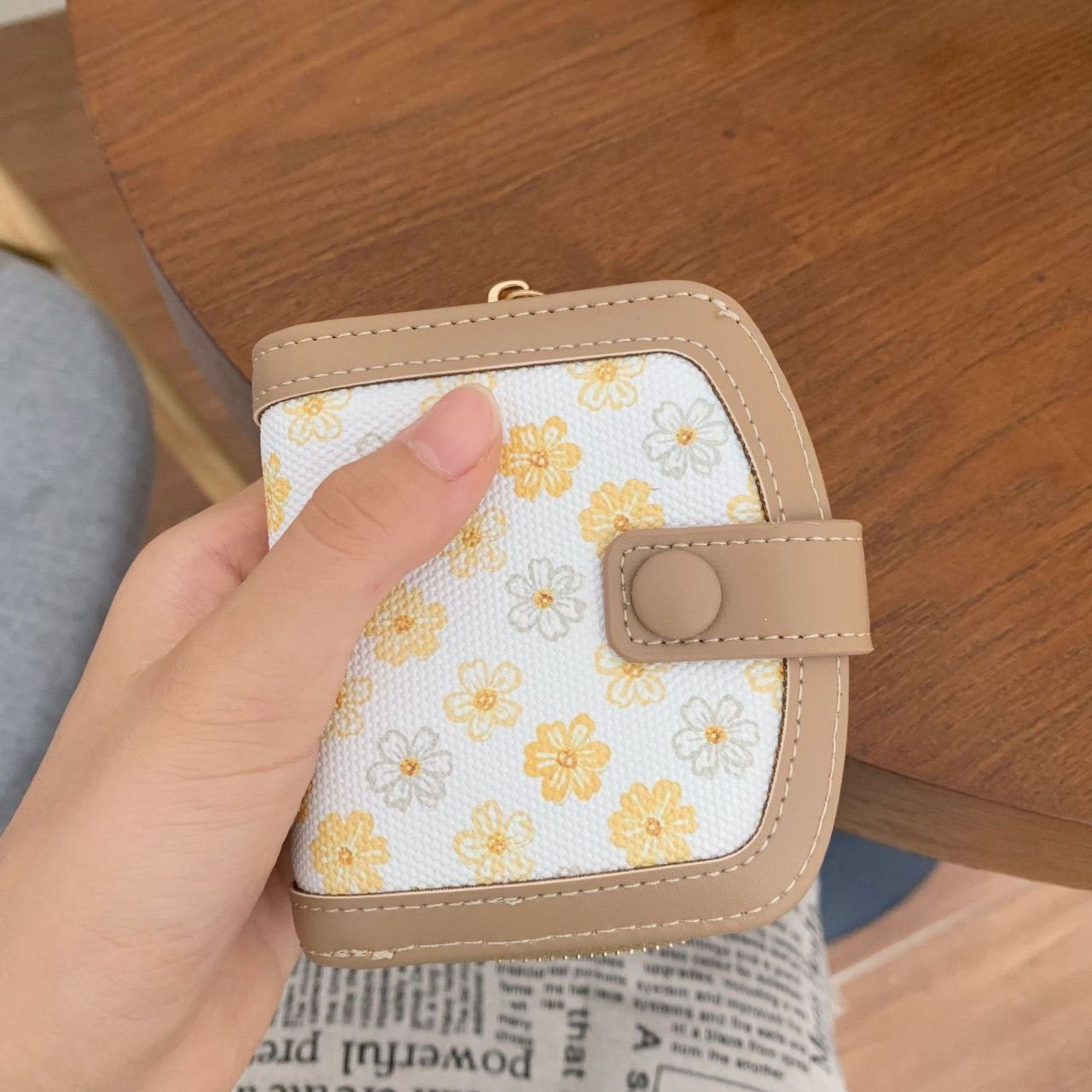 BloomCharm Wallet – Trendy Floral Elegance S1  Code :1-2