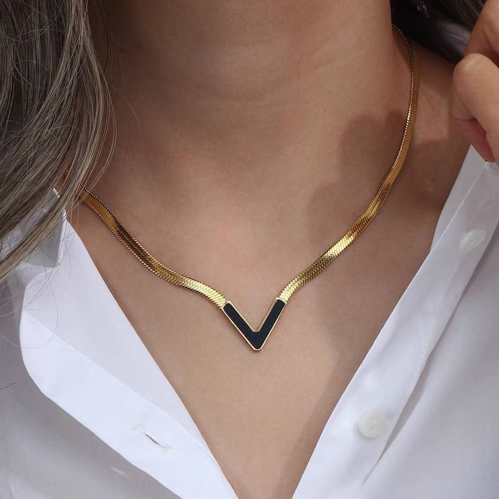 V Snake Back Necklace – Pure 316 Stainless Steel S1