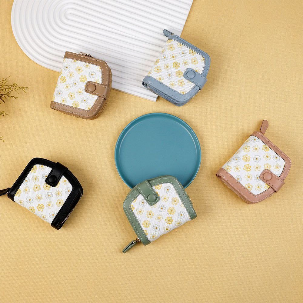 BloomCharm Wallet – Trendy Floral Elegance S1  Code :1-2