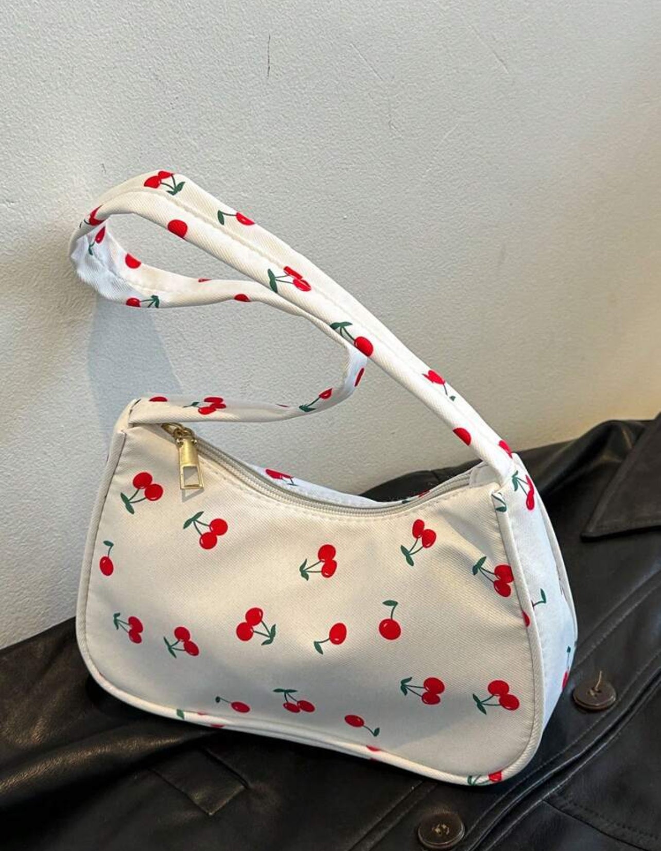 Cherry Pop – Two-Tone Street Style Shoulder Bag