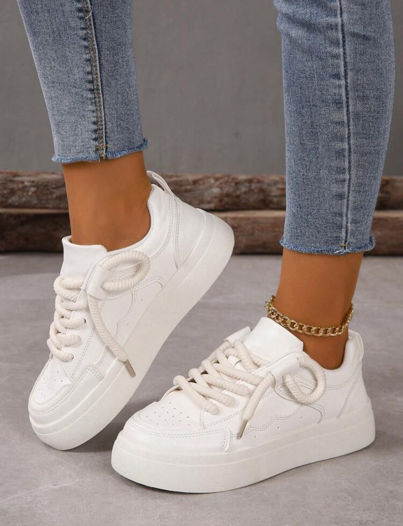 Fashionable & Simple All-Match White Sneakers – Casual Everyday Shoes for Women - K2004