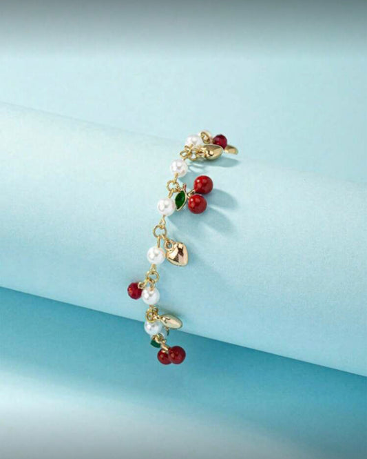 Heart Pendant Beaded Chain Bracelet – Elegant Charm Bracelet with Imitation Beads