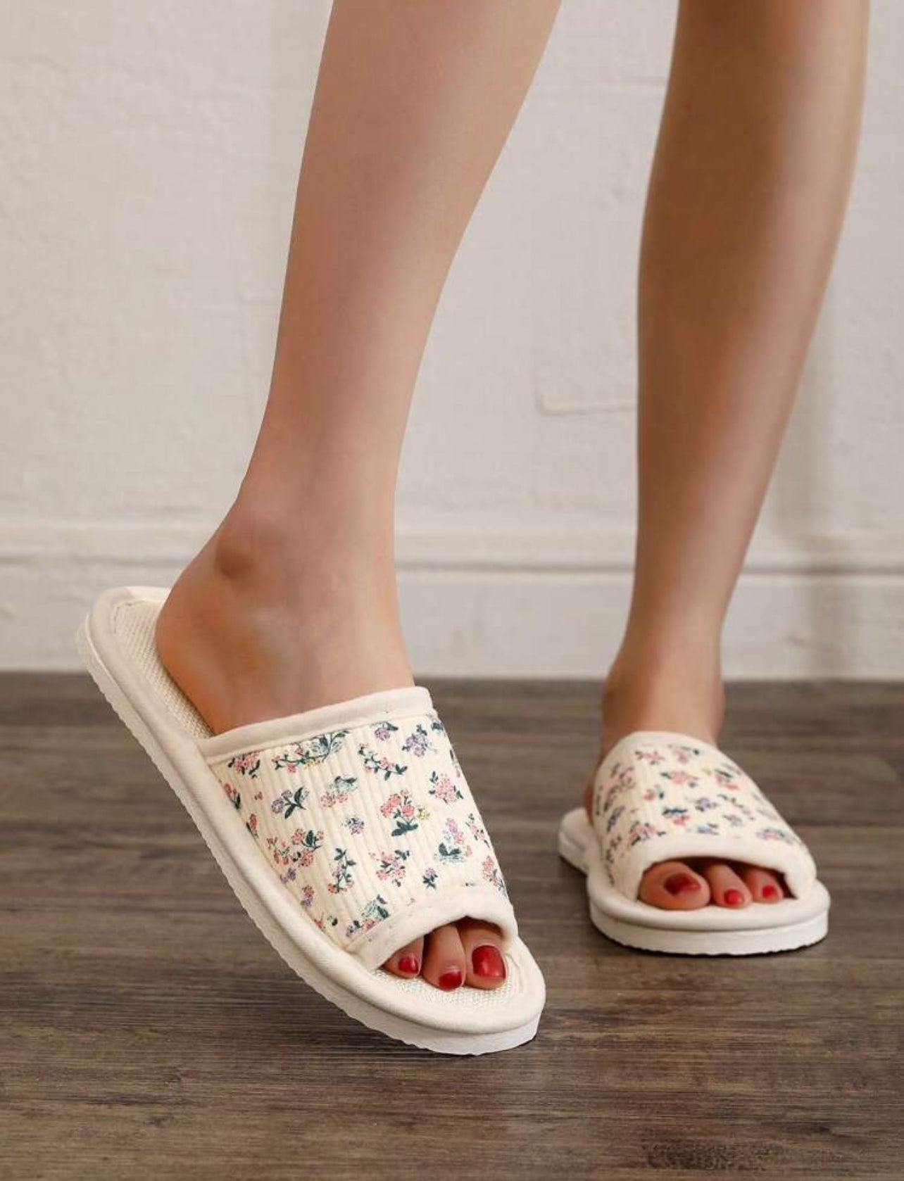 Noor Linen Slides – Soft & Breathable Indoor/Outdoor Comfort - K2002