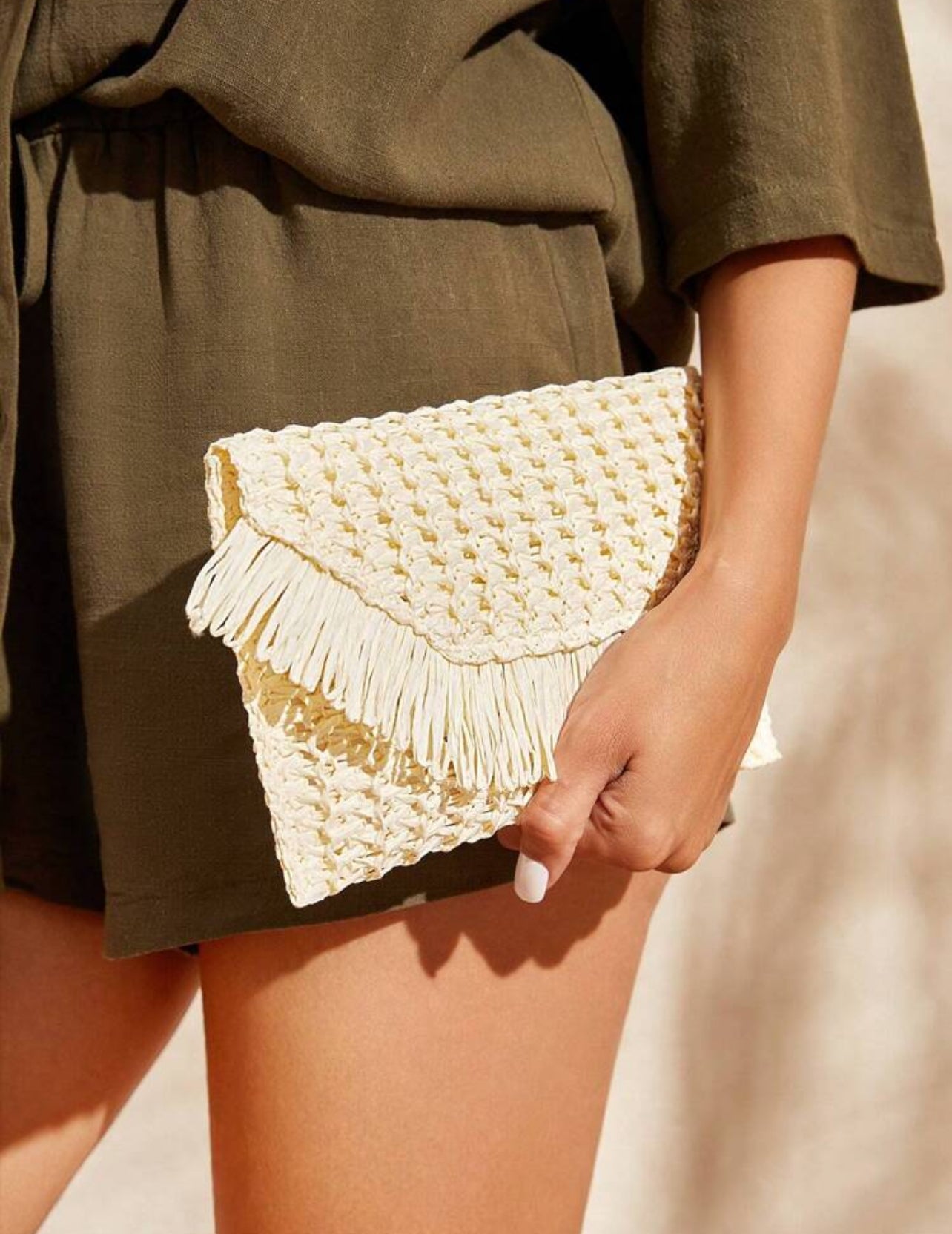 Soleil Tassel Straw Bag – Boho-Chic Summer Essential