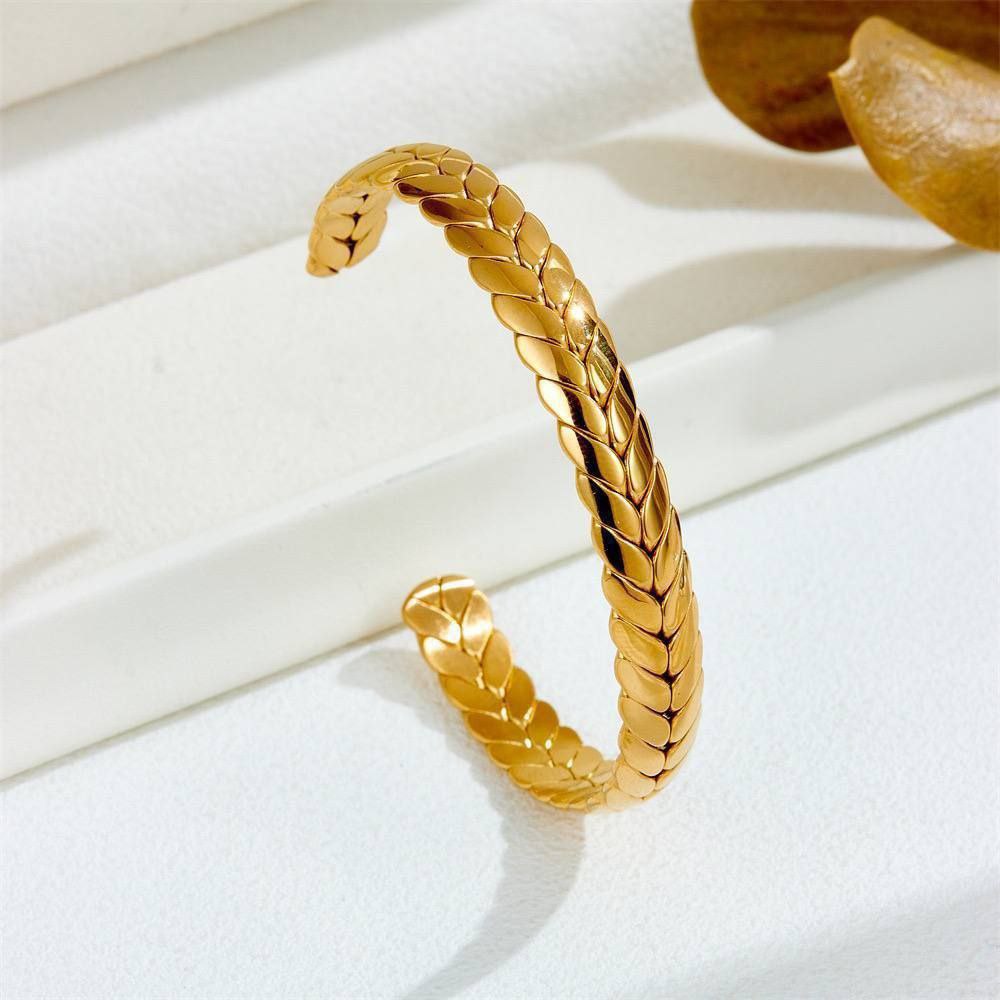 Elegant Gold Stainless Steel S1