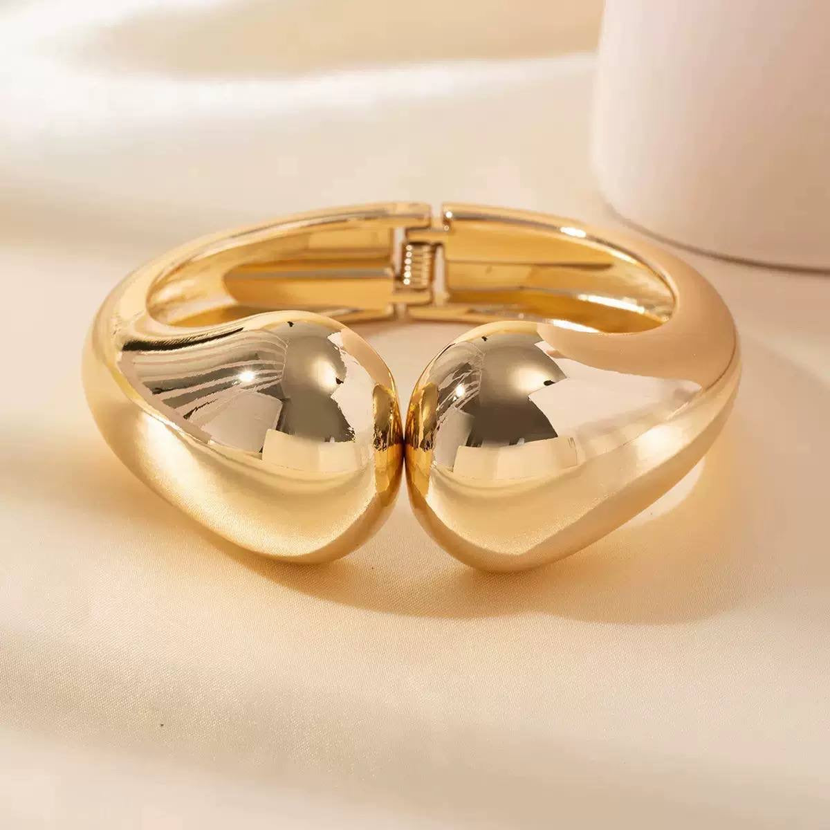 Viral Trend Bangle Bracelet – One Size | Chinese Gold Finish S1