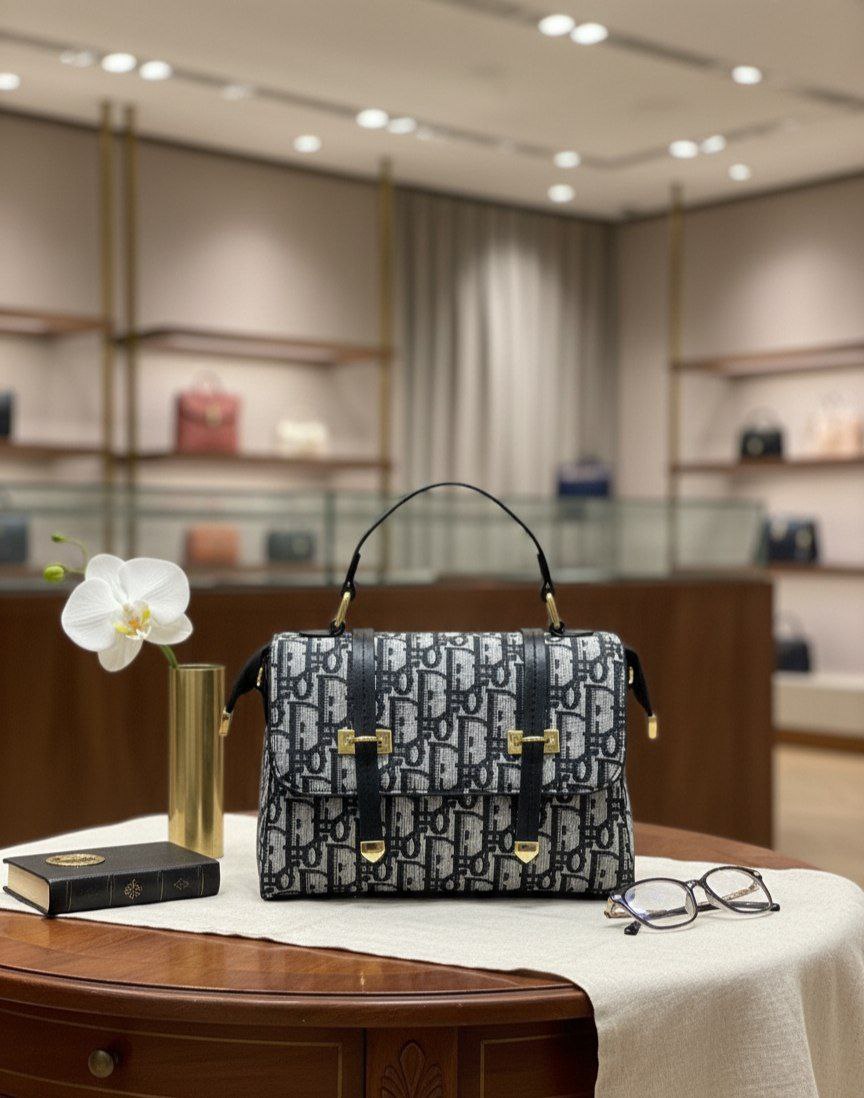 Elegant Imported Crossbody Bag – Practical & Chic S1          Code : 1672