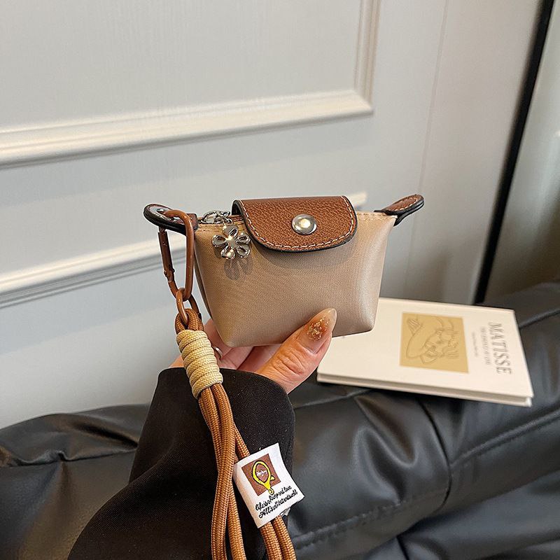 Mini LONGCHAMP Bag – Chic & Stylish S1