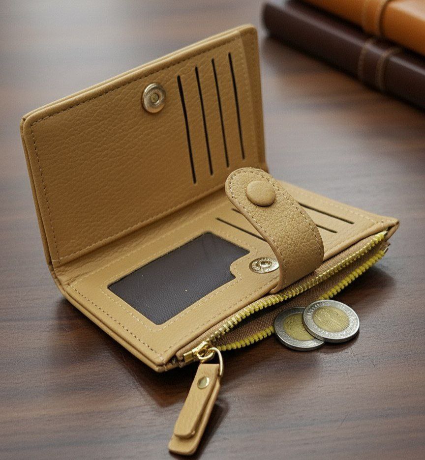 Medium Wallet – Premium Leather & Smart Design S1