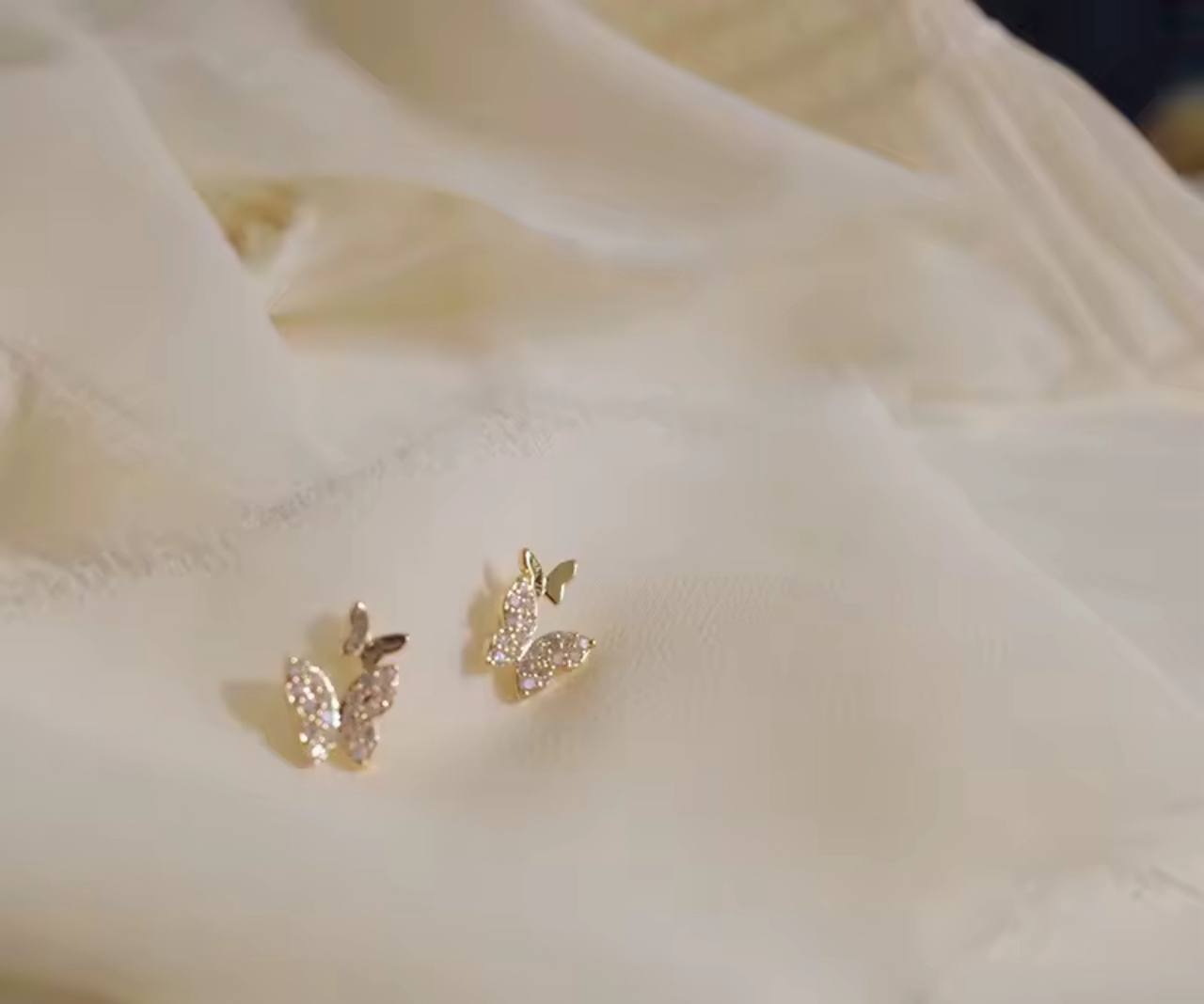 316 Stainless Steel Stud Earring – Zircon Stones (Single Piece) S1