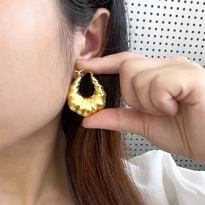 Lightweight Hollow Chinese Gold Earrings – Real Gold Plated S1