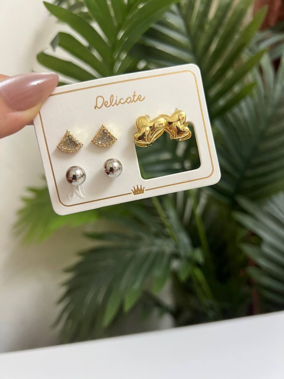 Set of 3 Hollow Chinese Gold Earrings & 2 Piercings – On Card S1