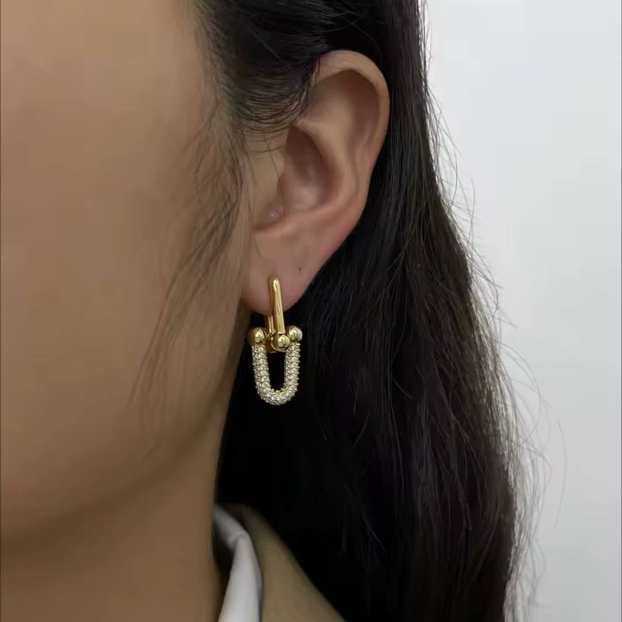 Tiffany Stud Earrings – Gold Plated with Zircon Stones S1