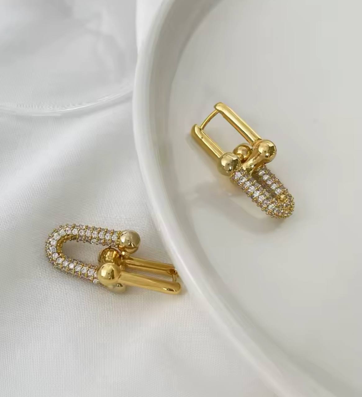 Tiffany Stud Earrings – Gold Plated with Zircon Stones S1
