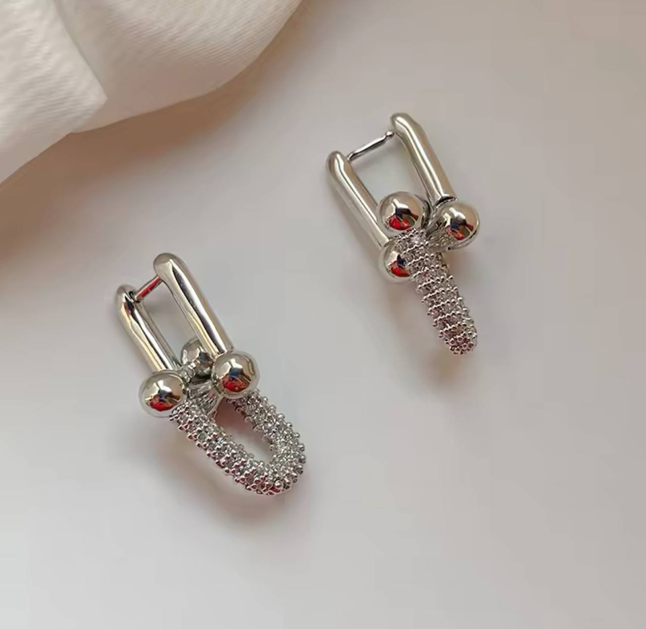 Tiffany Stud Earrings – Gold Plated with Zircon Stones S1