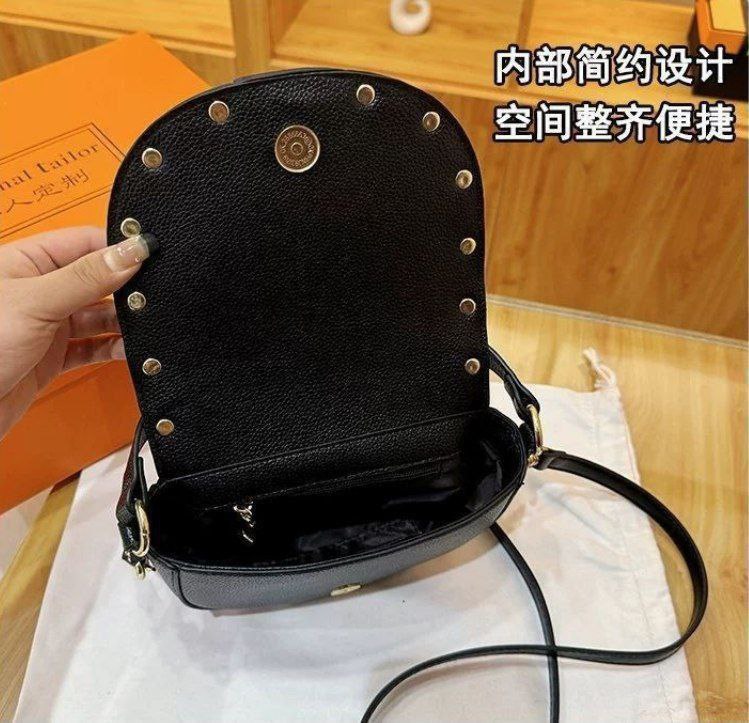 VERSACE Crossbody Bag – Imported Leather – Made in Italy S1      Code : 1281