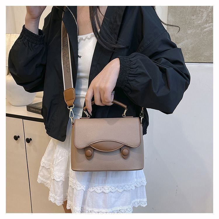 Imported Crossbody Bag – Premium Quality with Wide Strap S1        Code : 1680