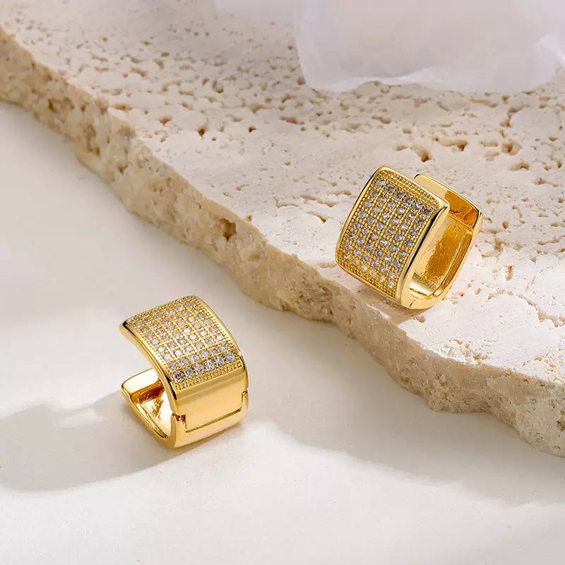 Zircona Six Rows Stud – Chinese Gold Mini Zircon Earring S1