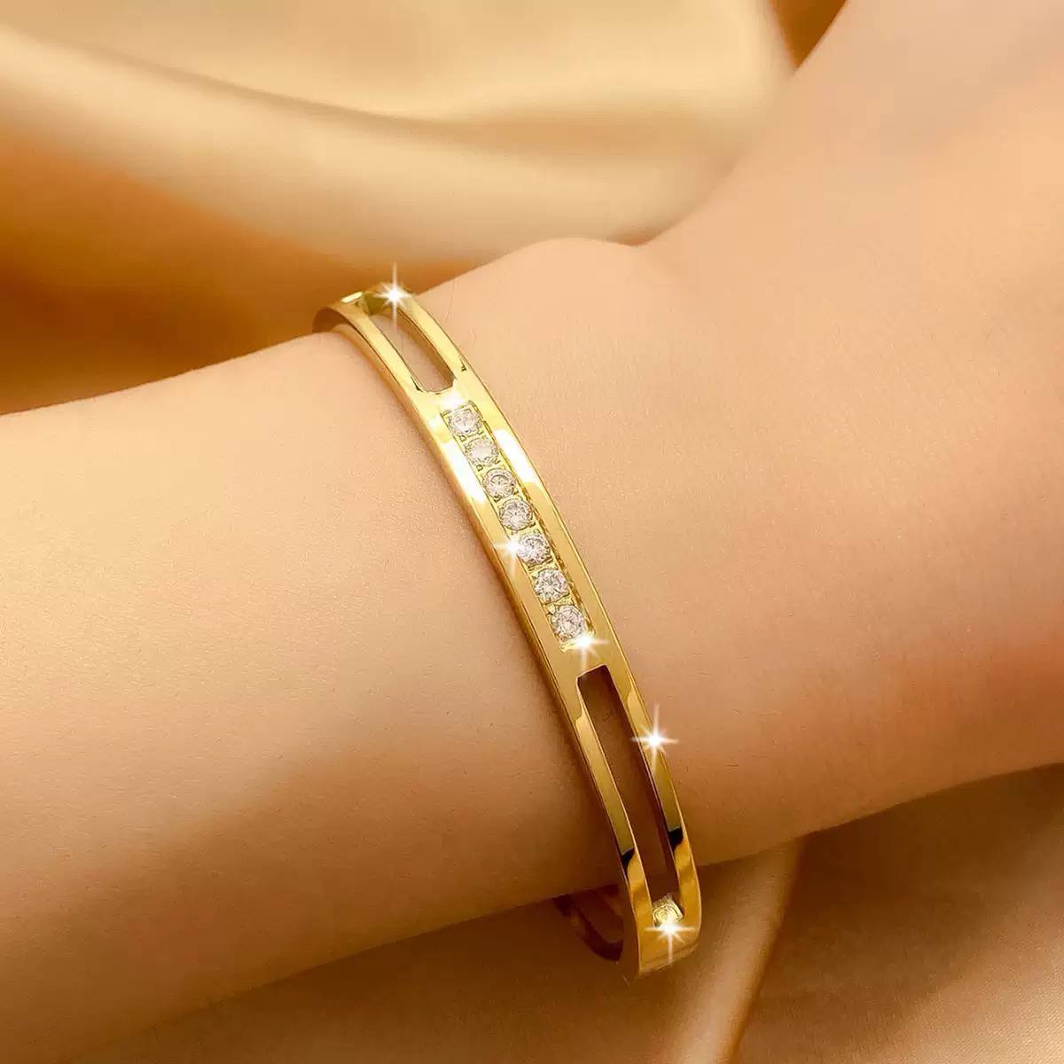 New Cartier-Style Bracelet – Pure 316 Stainless Steel (Only One Piece) S1