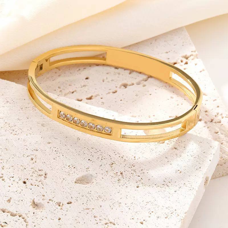 New Cartier-Style Bracelet – Pure 316 Stainless Steel (Only One Piece) S1