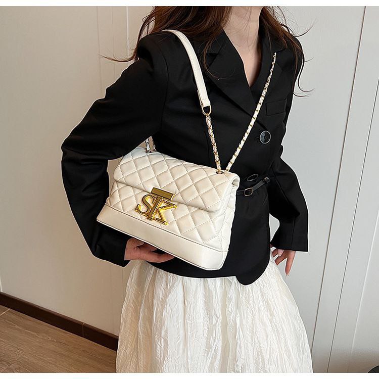 Imported Crossbody Bag – Premium Leather Material | Spacious Interior S1       Code : 1706