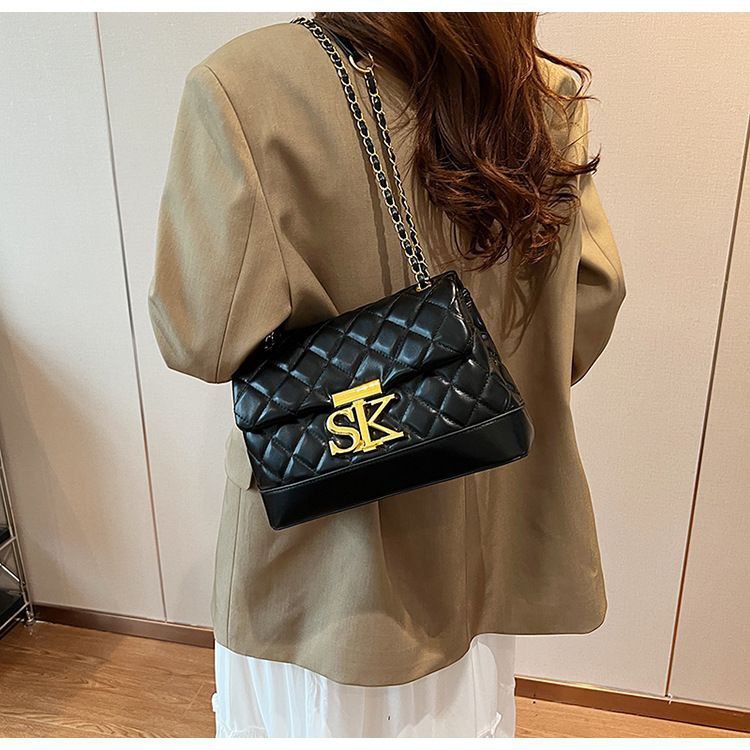 Imported Crossbody Bag – Premium Leather Material | Spacious Interior S1       Code : 1706