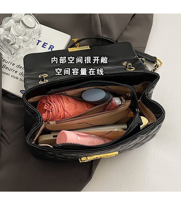 Imported Crossbody Bag – Premium Leather Material | Spacious Interior S1       Code : 1706