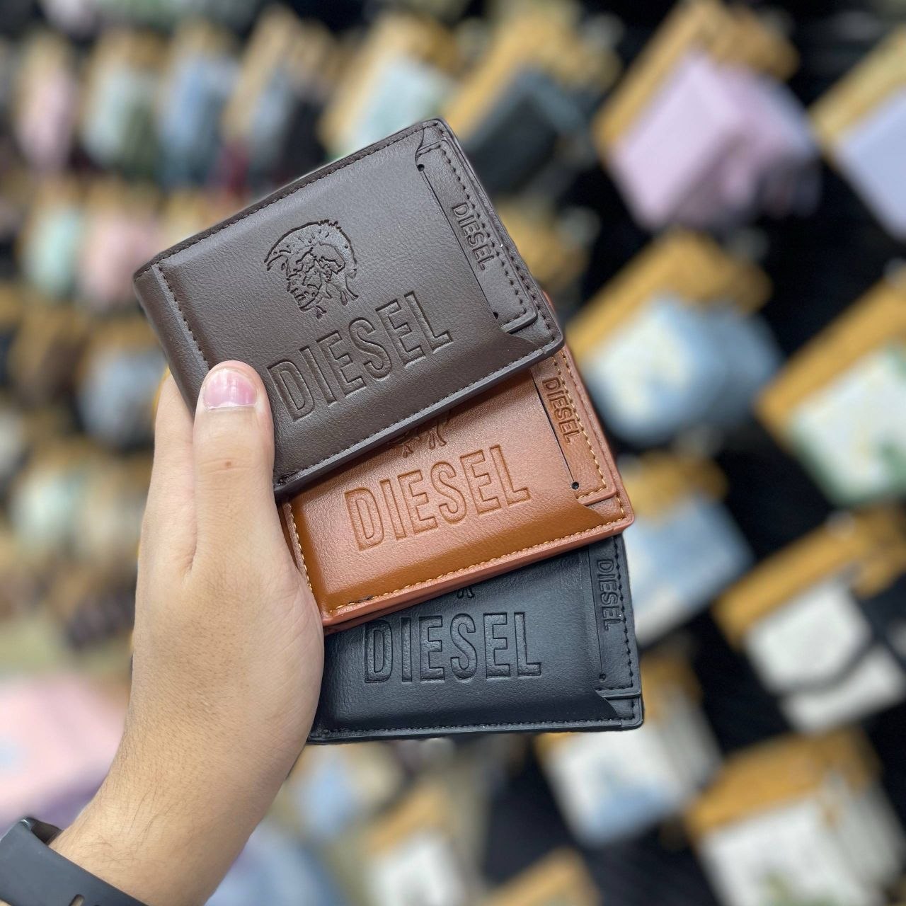 DIESEL Men’s Leather Wallet – Premium Quality S1