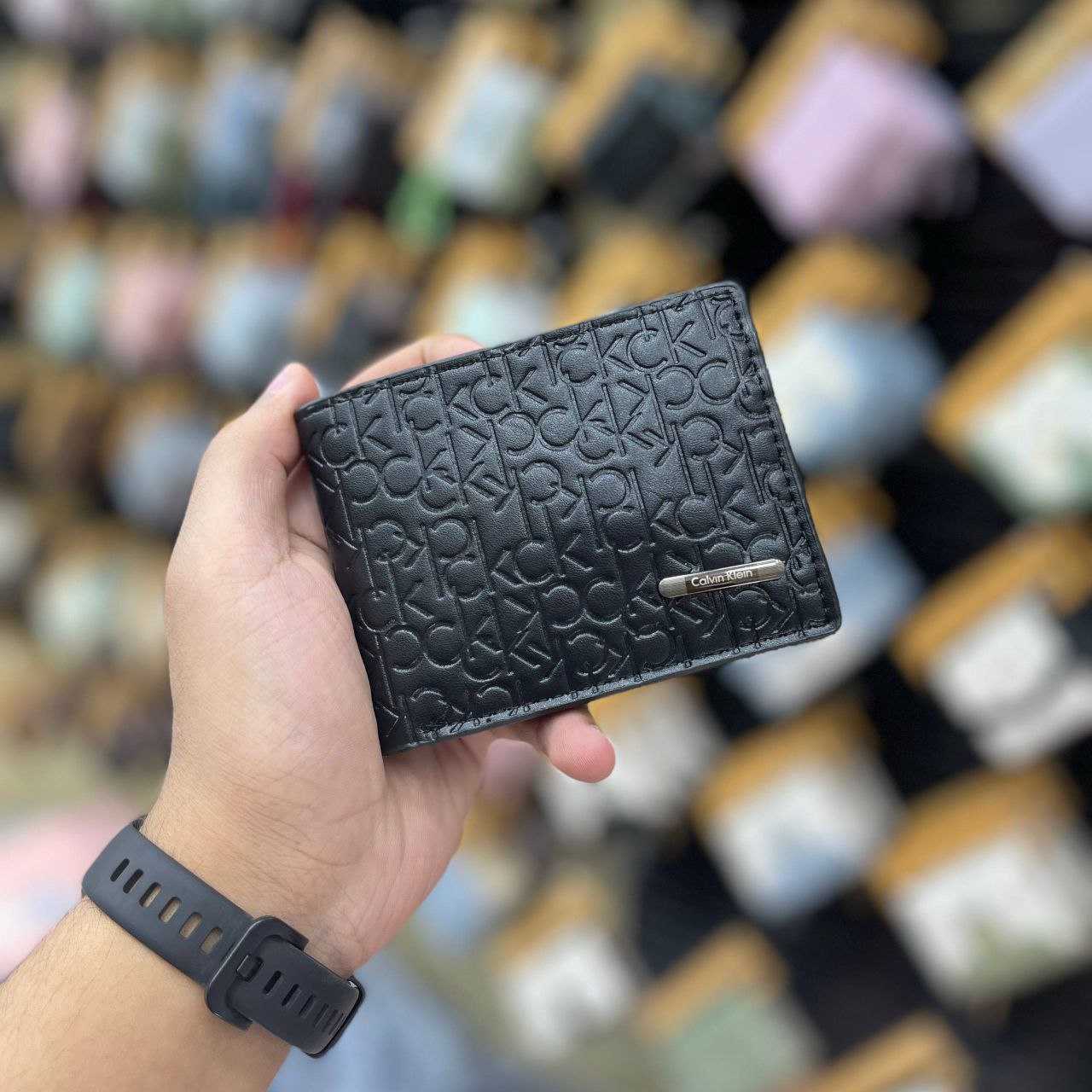 Calvin Klein Men’s Leather Wallet – Premium Quality S1