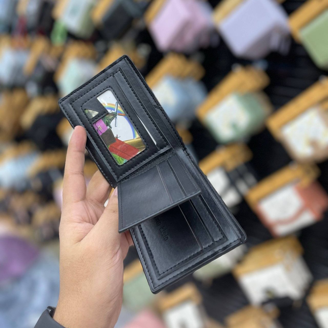 Calvin Klein Men’s Leather Wallet – Premium Quality S1