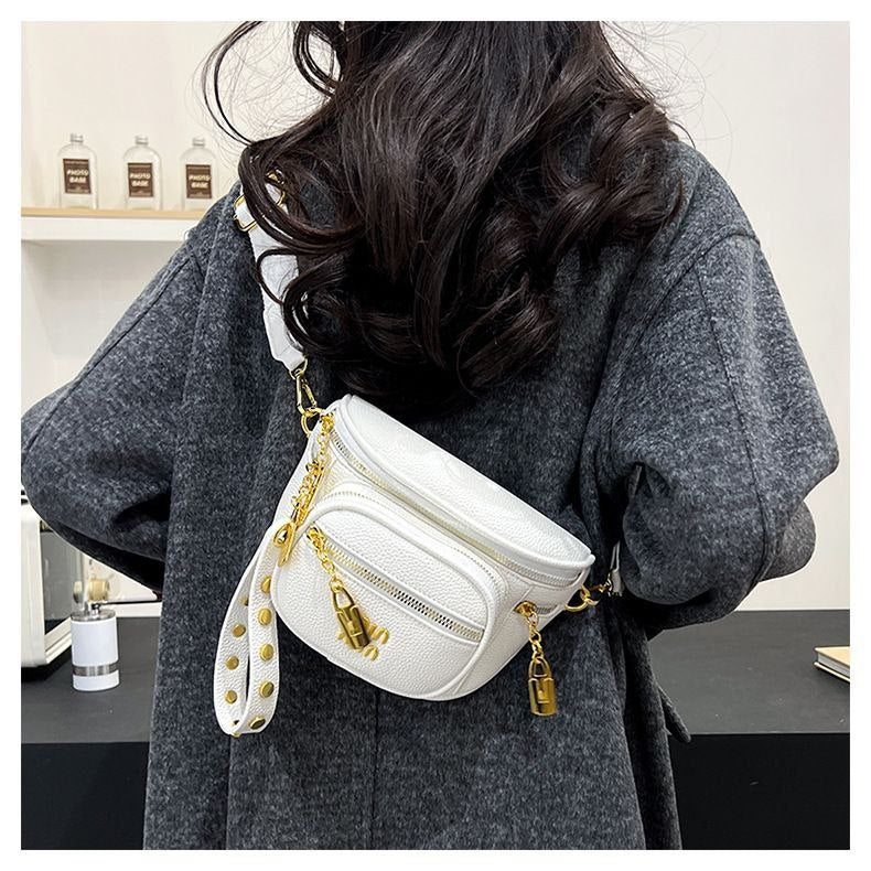 MIU MIU Shoulder Bag – Premium Material & Elegant Design S1               Code : 1531
