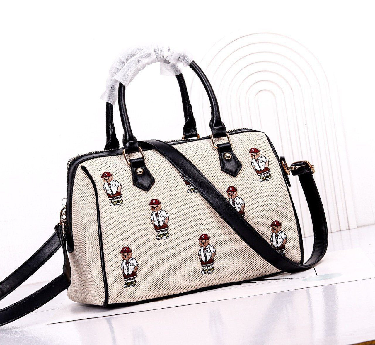 Gobelin Crossbody Bag – Elegant Fabric & Spacious Interior S1               Code : 1627