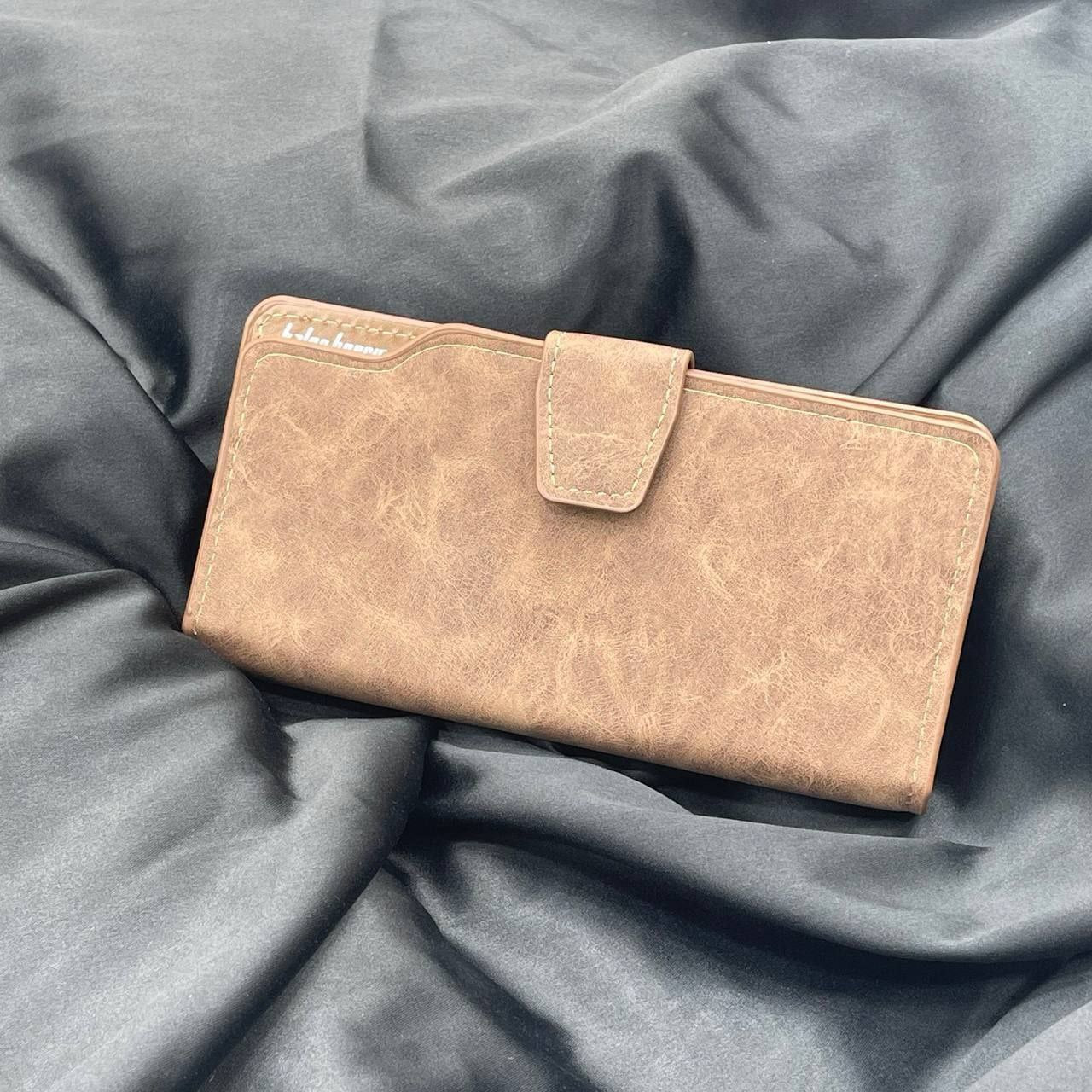 “Elegant Leather” Wallet – Premium Quality S1