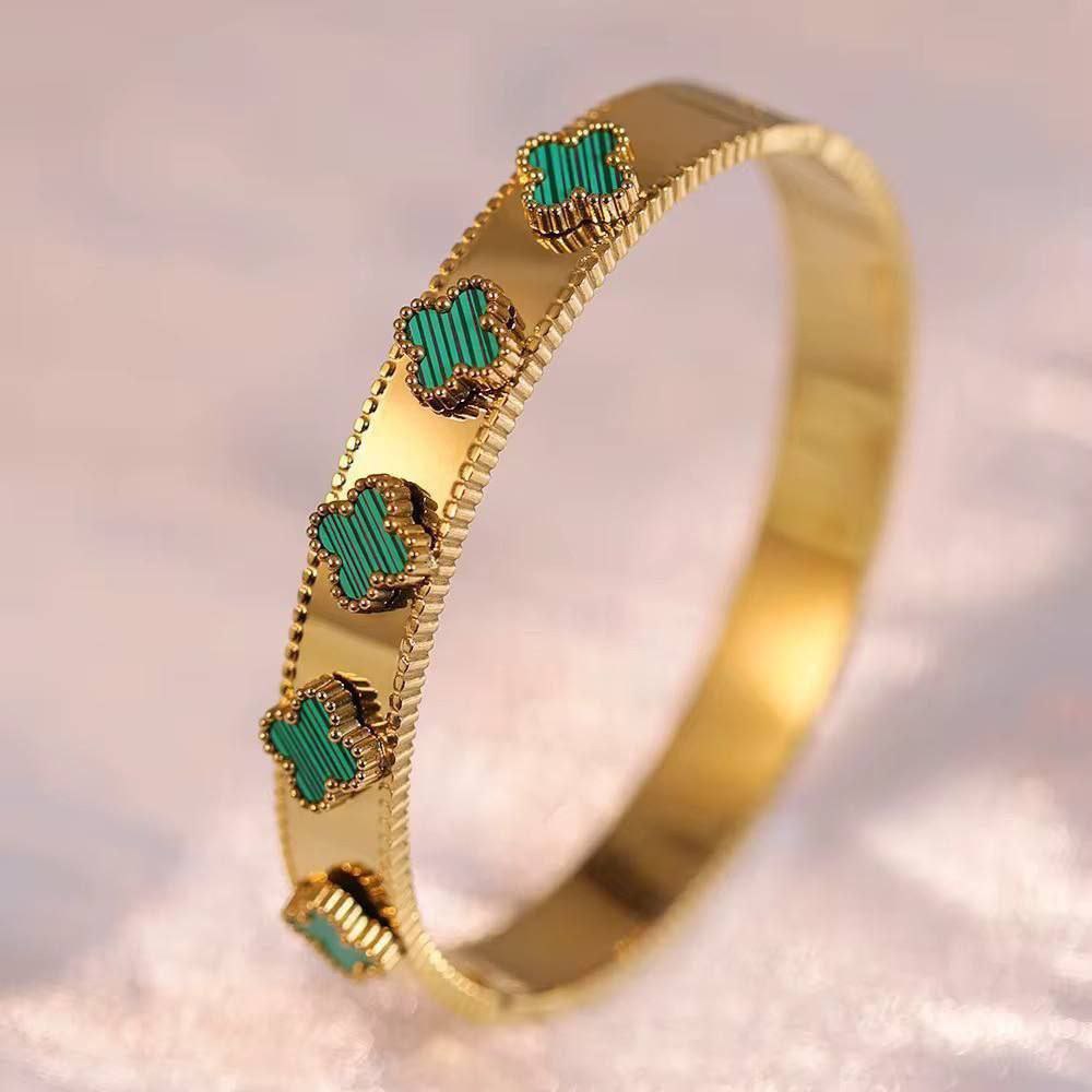 Stainless Steel 750 Pure Bangle S1