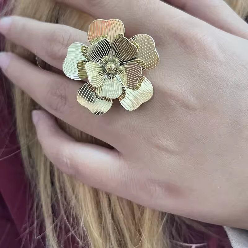 Trendy Flower Ring – Pure Stainless Steel 316 S2