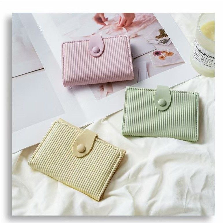 Small Stylish Wallet – Code R182  S1
