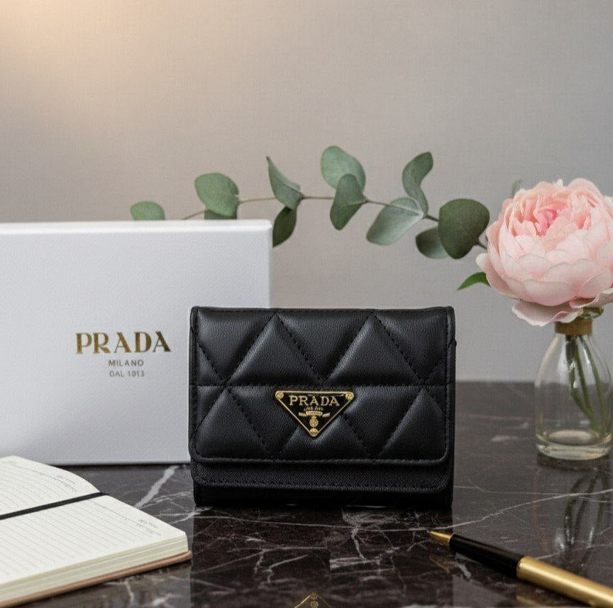 PRADA Leather Wallet – Model R225  S1