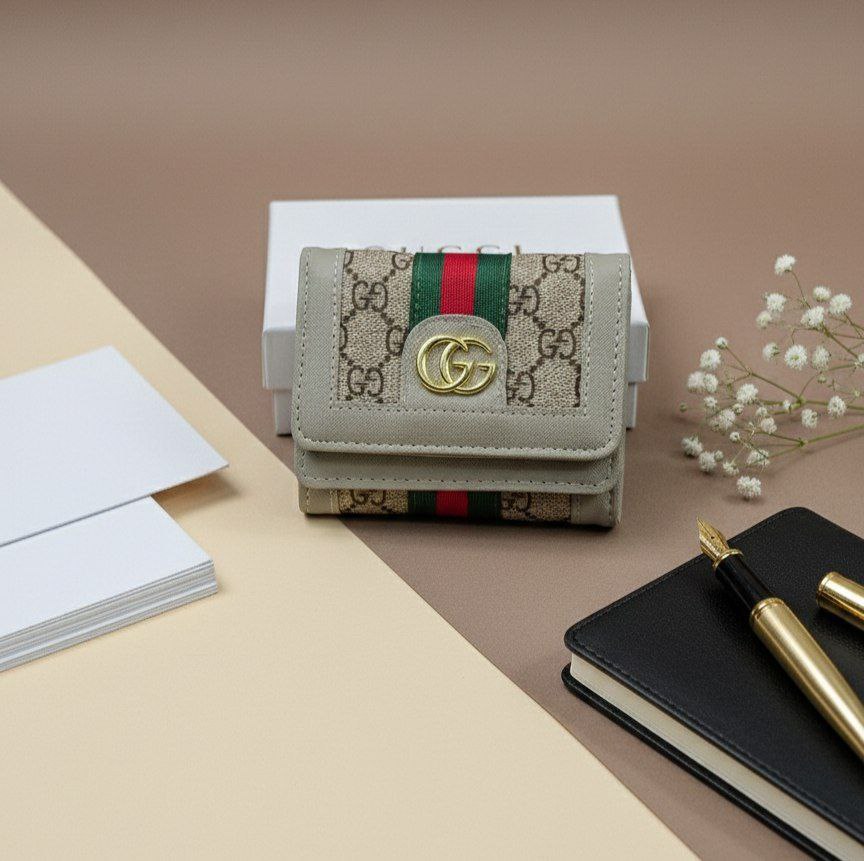 GUCCI Leather Wallet – Model R225   S1