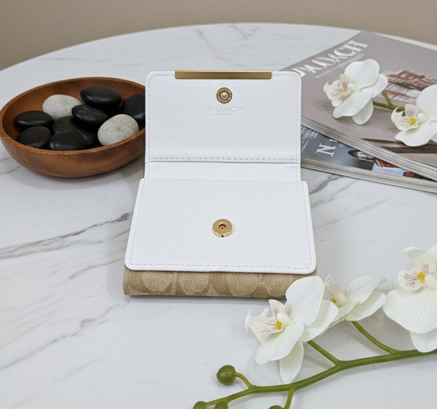 COACH Leather Wallet – Model R225    S1