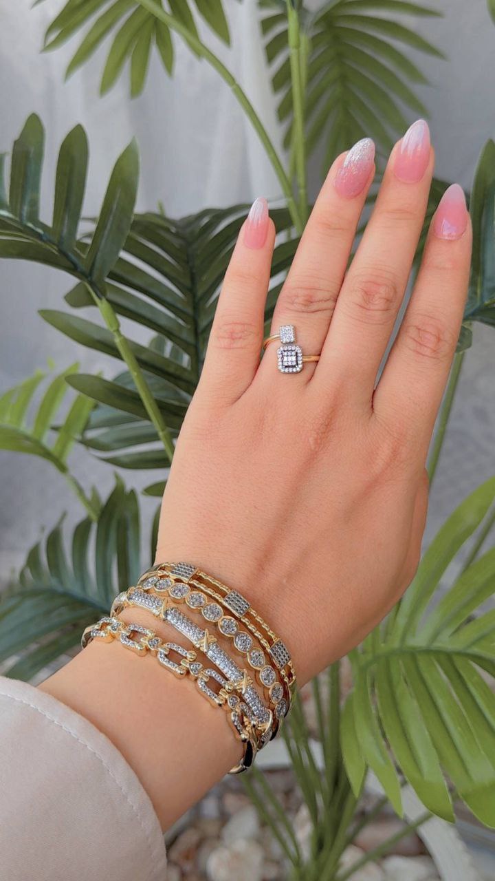 Gold Plated Free Size Ring with Zircon Stones    S1