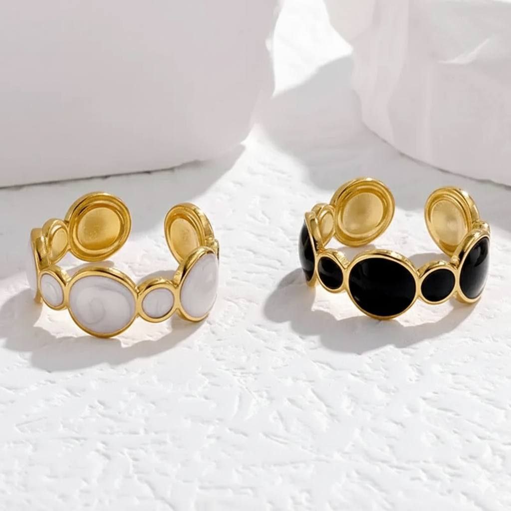 Pure 316 Stainless Steel Enamel Ring – Black and White    S1
